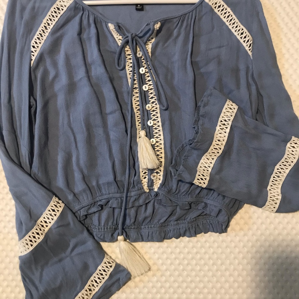 Bell sleeve top